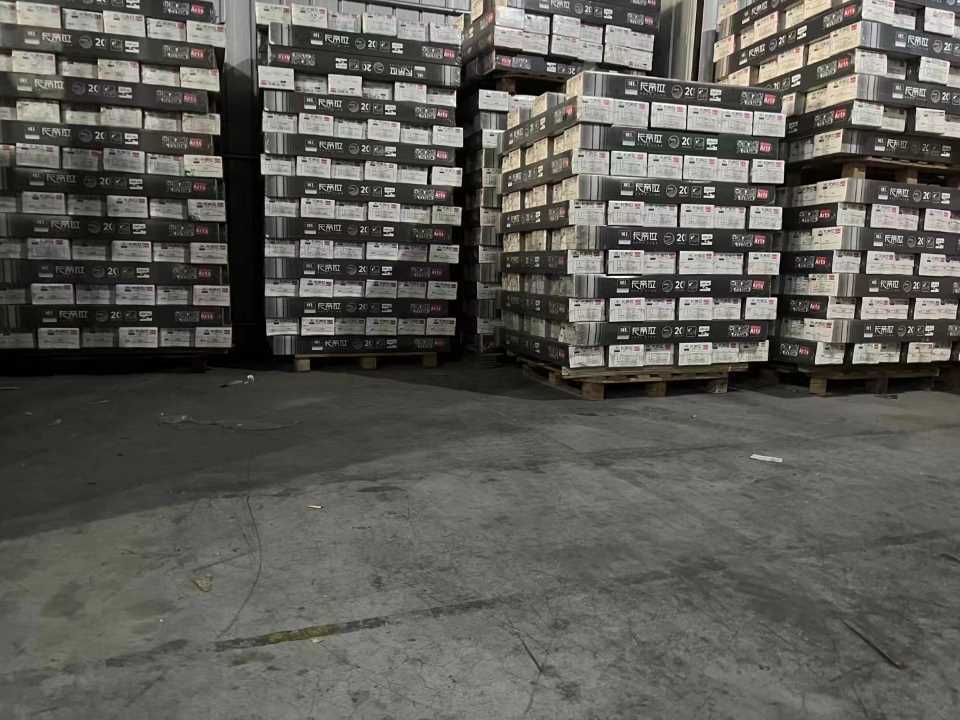 贵州木地板批发，贵阳强化地板批发、贵阳木地板批发、实木地板，多层实木地板，三层实木地板批发