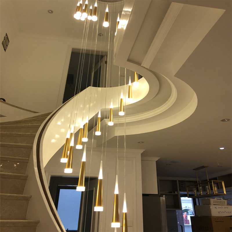 楼梯吊灯
