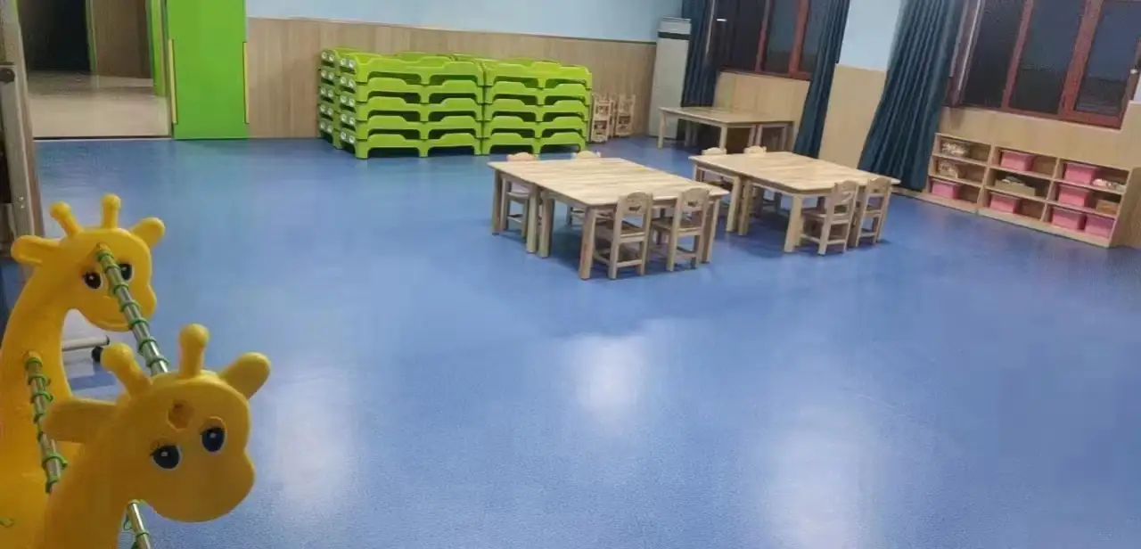幼儿园地胶效果