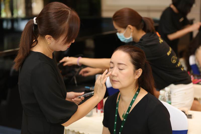 贵阳化妆技术培训