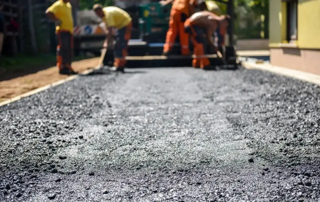 修文沥青冷补料在道路养护中的应用