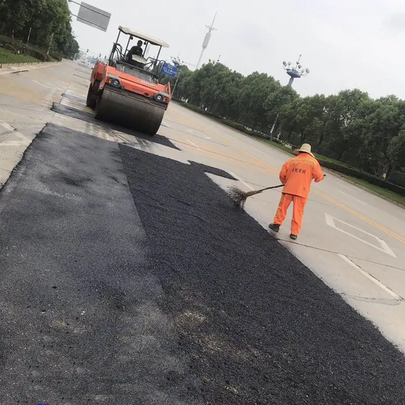 道路“创可贴”——沥青冷补料