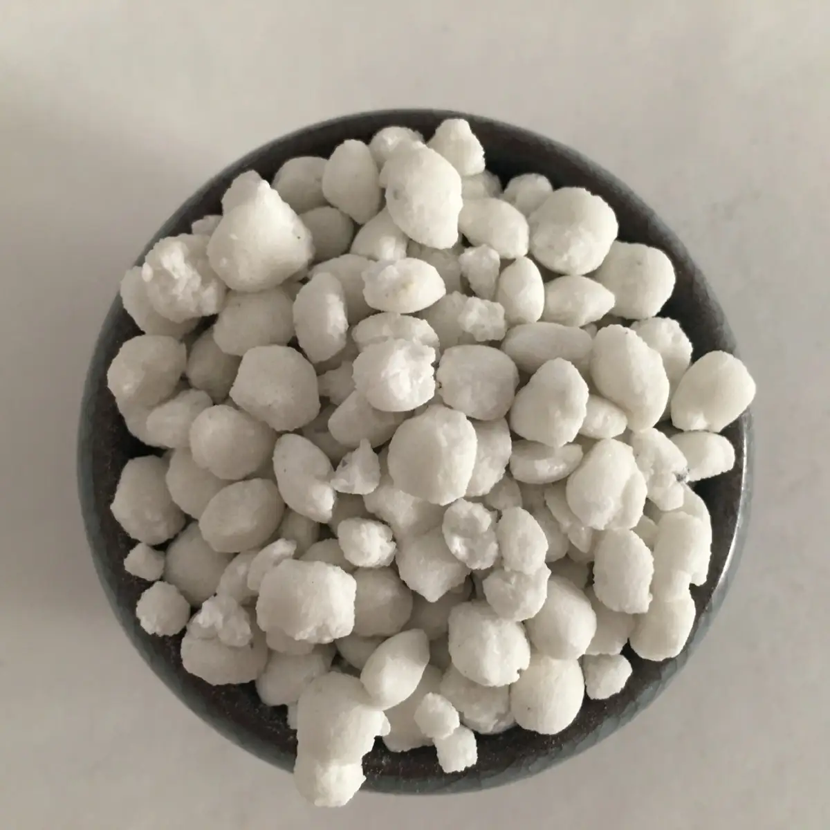贵州融雪剂如何破解贵州冬季的冰冻危机？
