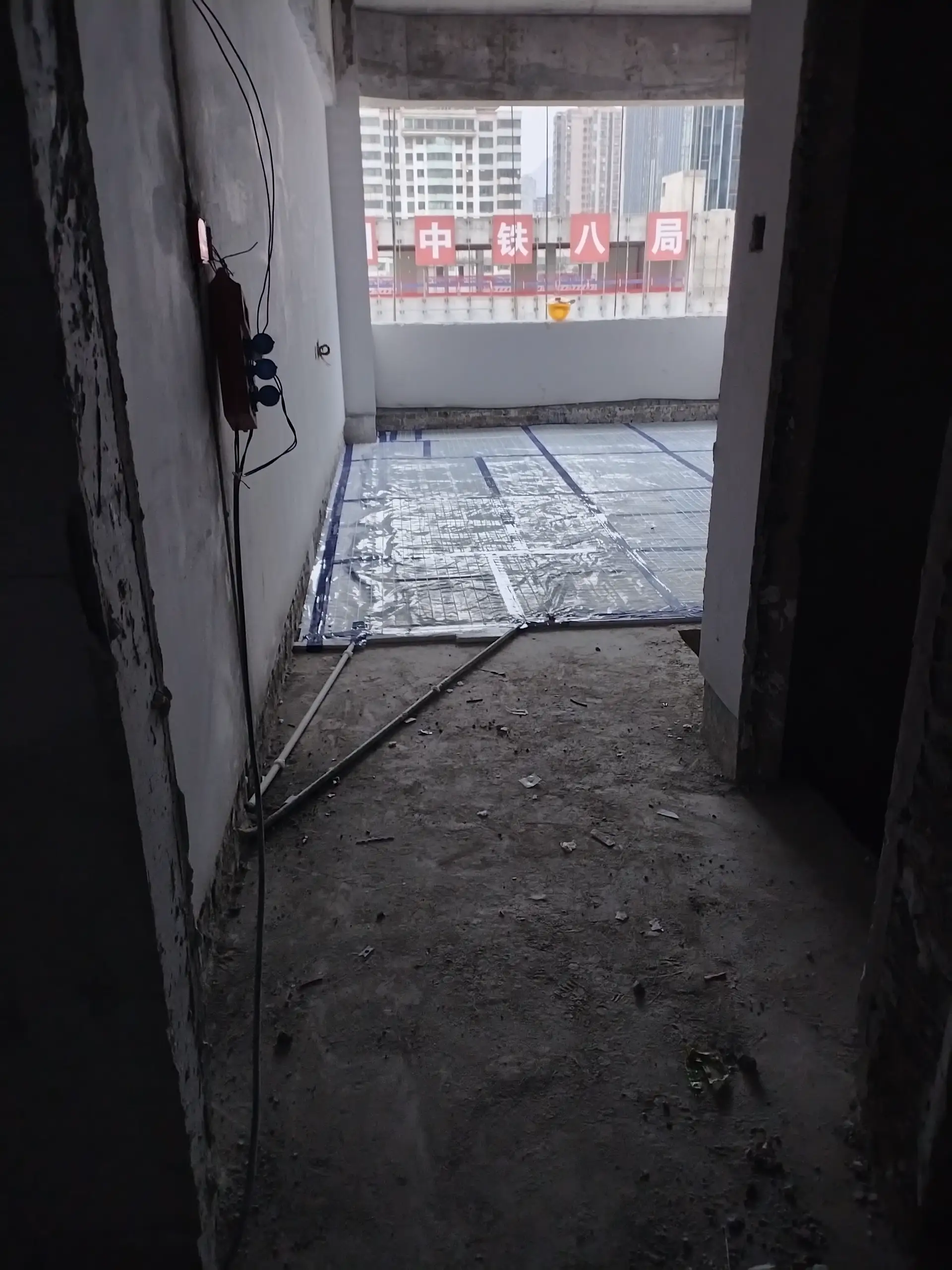 六盘水高铁站地暖安装