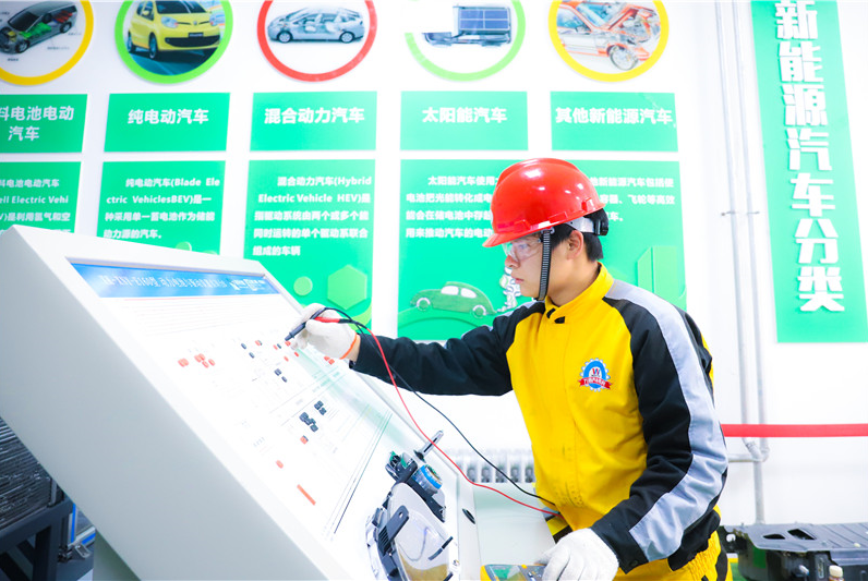贵阳新能源气修培训学校招生电话