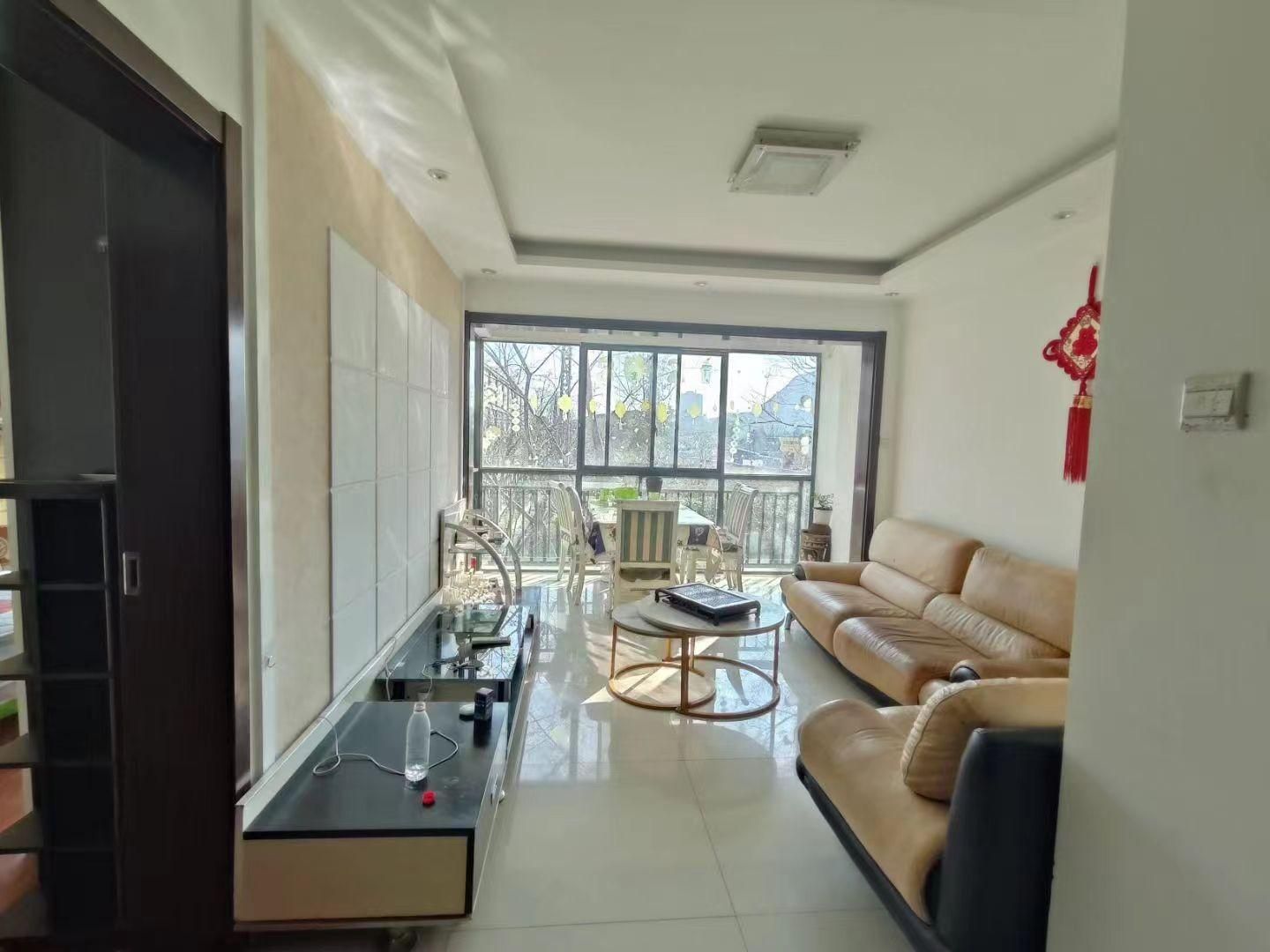 贵阳二手房中介电话