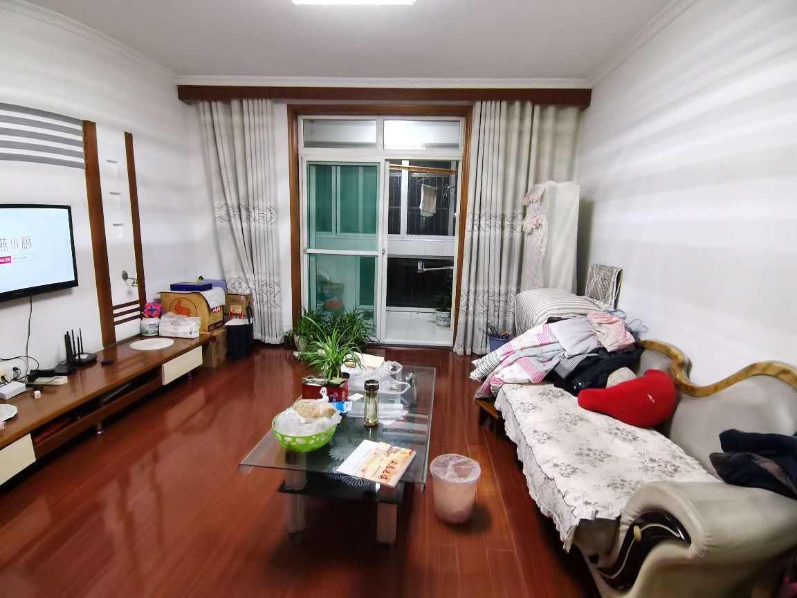 贵阳新添寨二手房中介电话