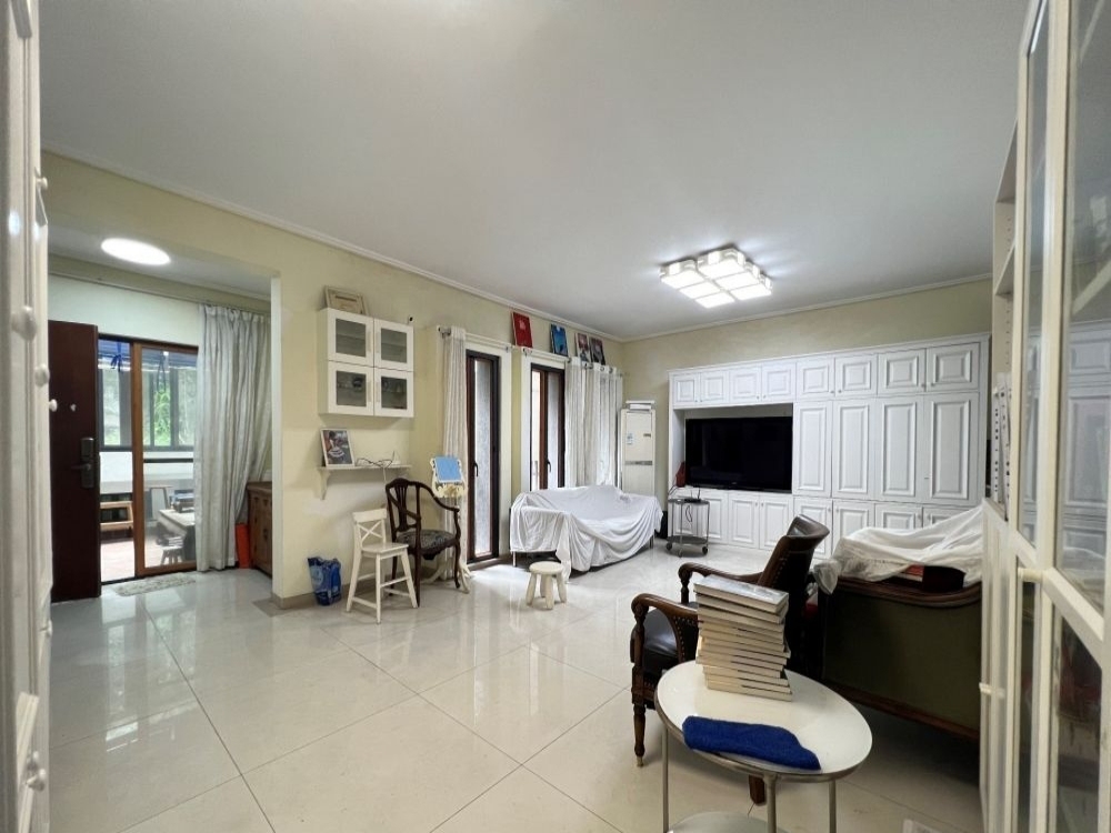 贵阳新添寨二手房中介电话