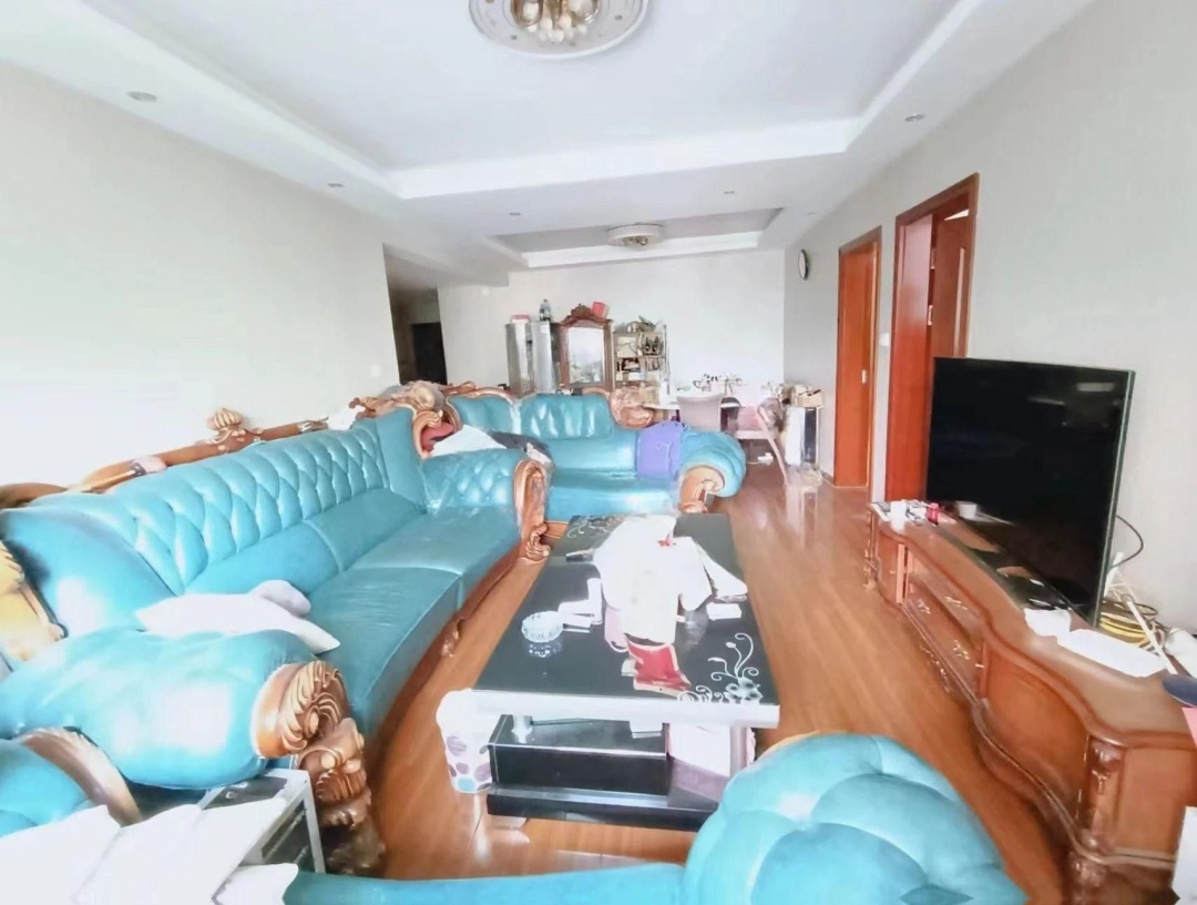 贵阳新添寨二手房中介电话