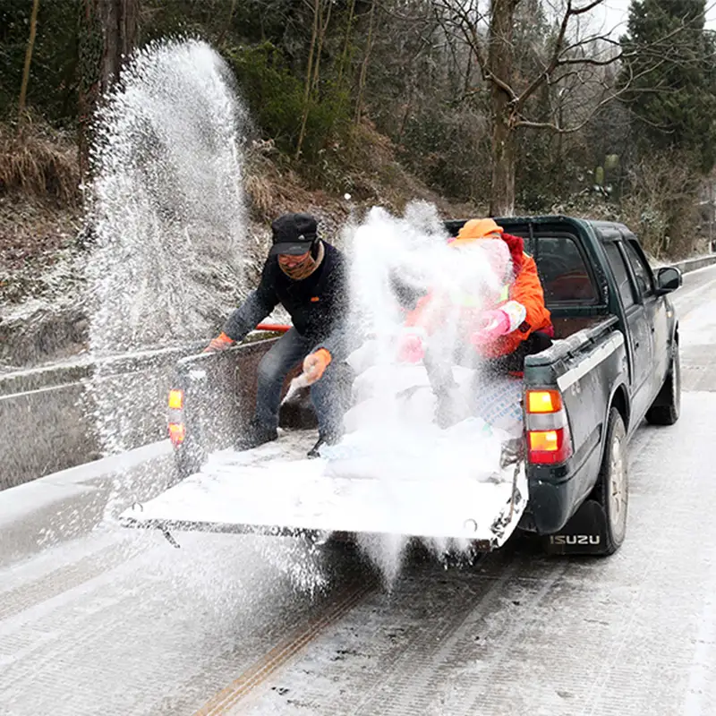 融雪剂批发厂家 小区机场公路桥梁路面快速除冰雪颗粒状解冻剂