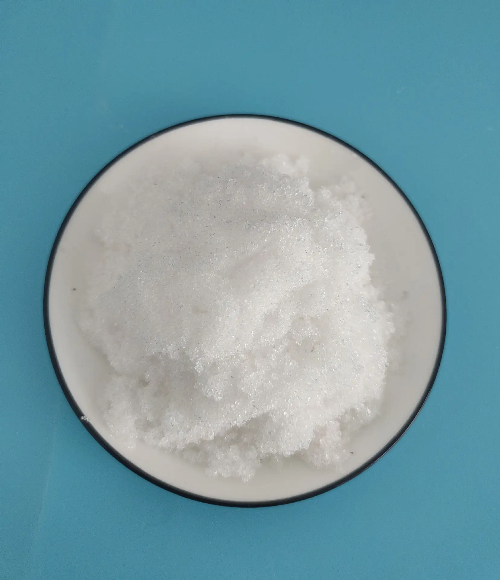 工业盐：玻璃制造的品质优化助剂