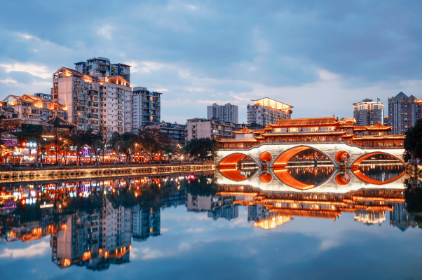 成都贷款中介咨询服务电话