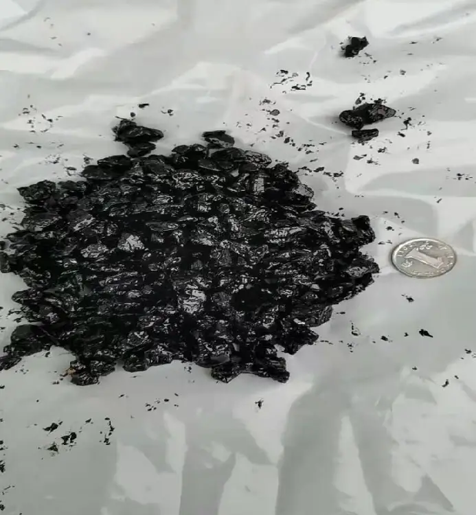 不同气候下沥青冷补料施工有啥注意事项？