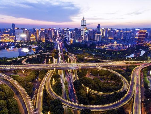 南宁贷款中介咨询公司电话