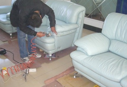 贵阳沙发维修电话