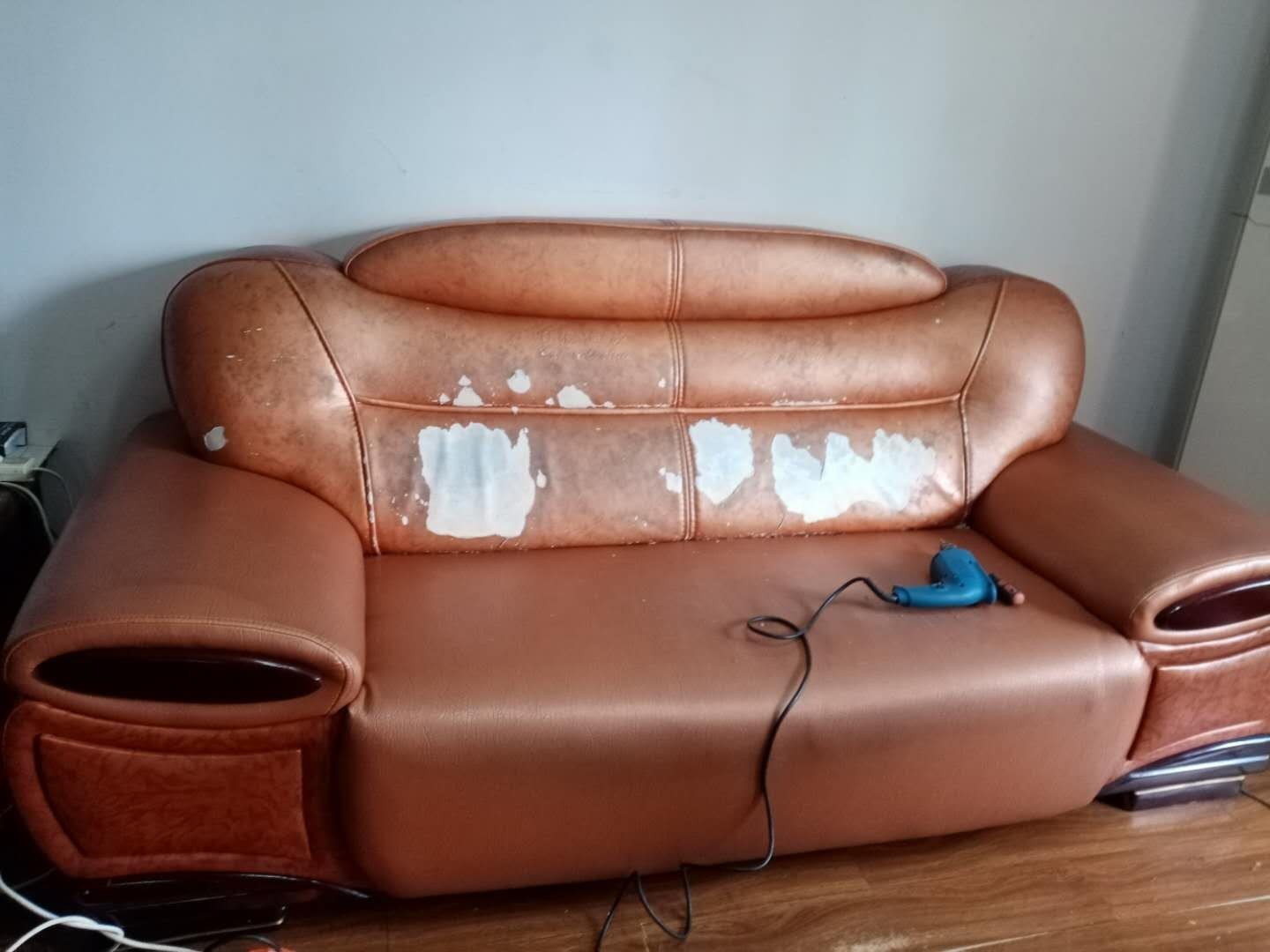 贵阳沙发维修电话