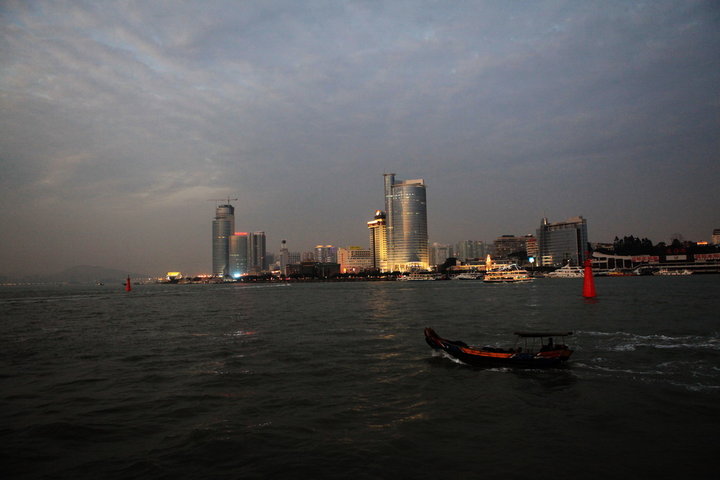 厦门贷款咨询中介公司电话