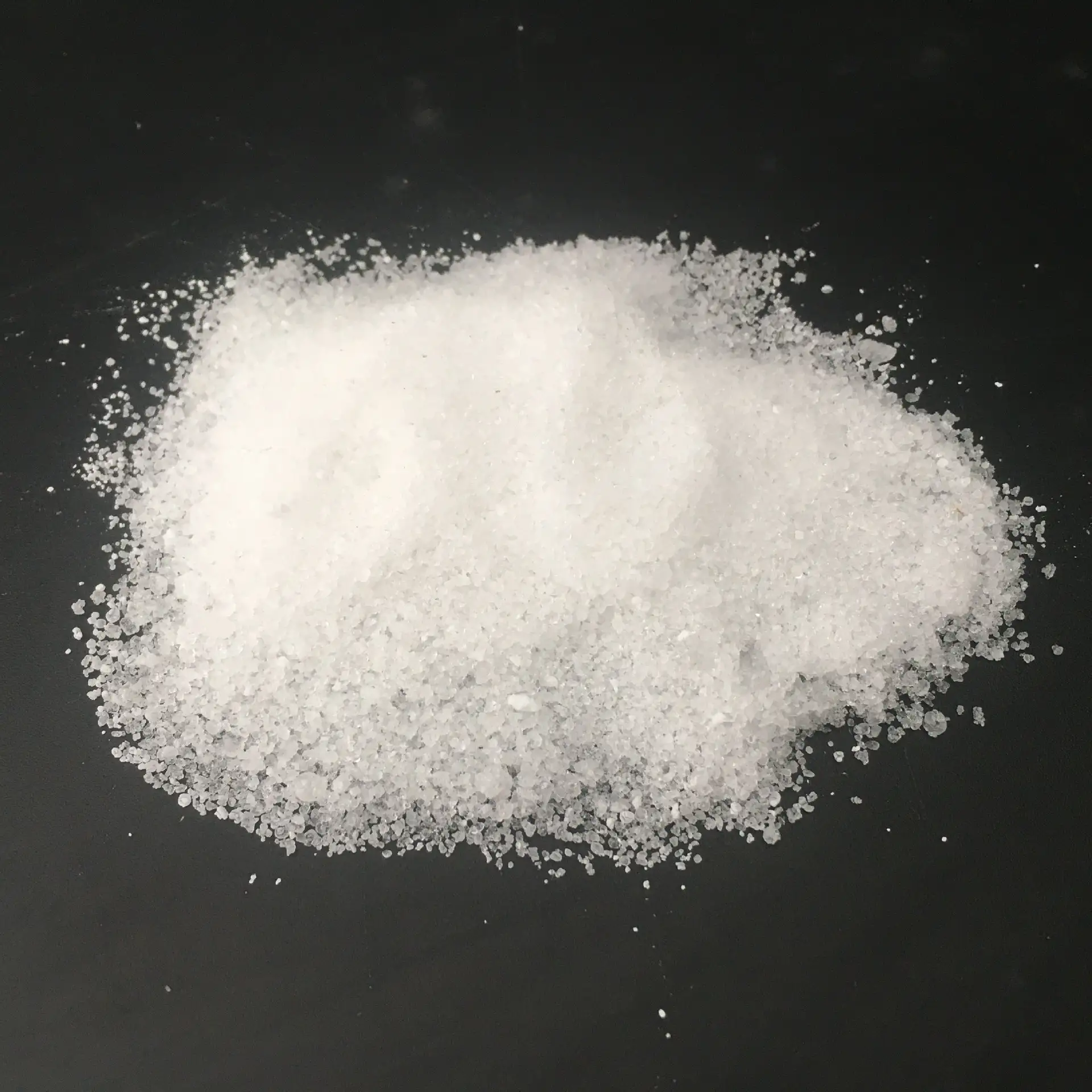 工业盐助力洗衣液护色防串色:衣物久洗鲜亮,告别发黄发旧