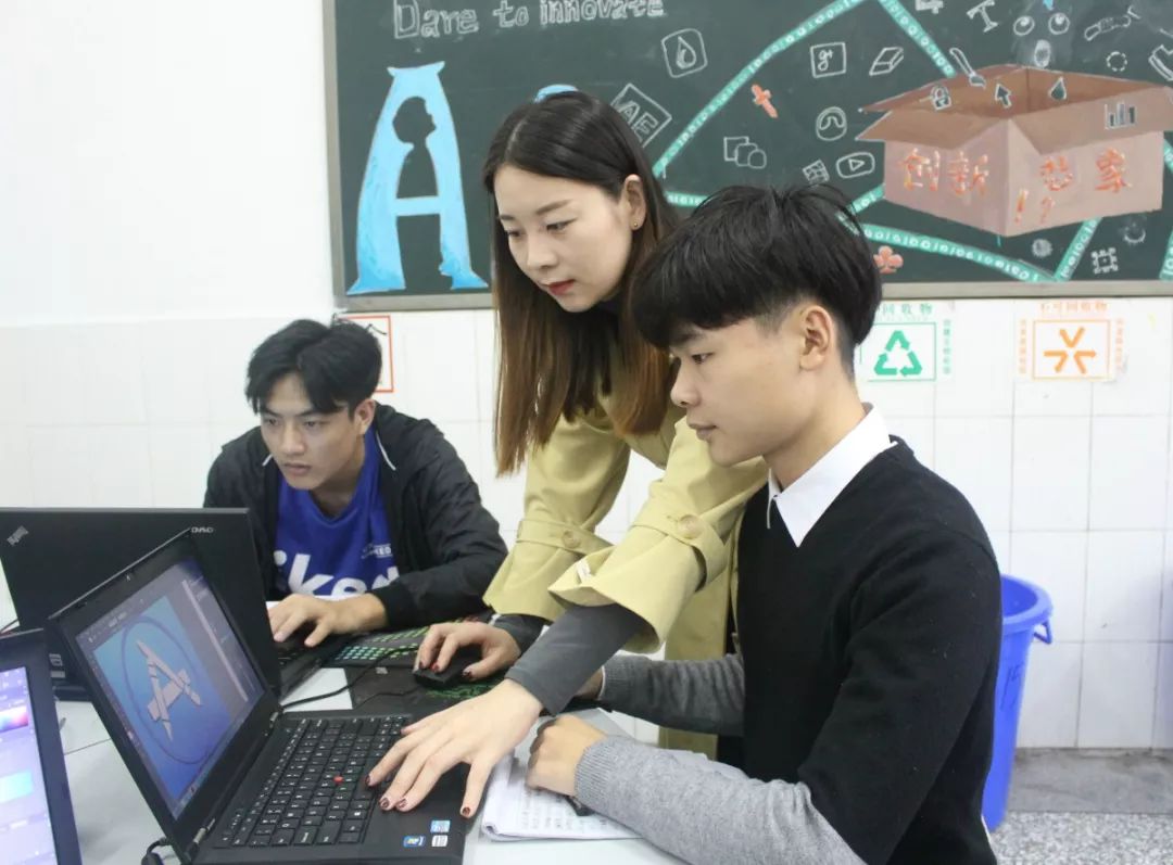 贵阳计算机平面广告设计专业招生电话