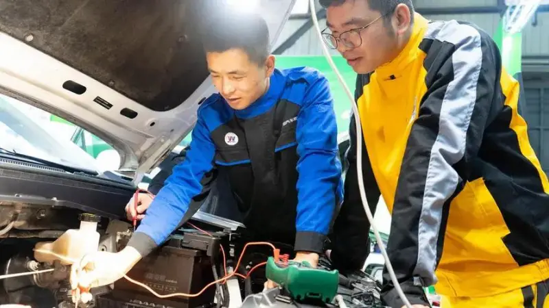 贵阳新能源汽车运用与维修学校