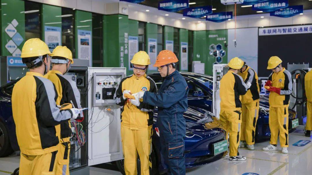 贵阳新能源汽车运用与维修学校