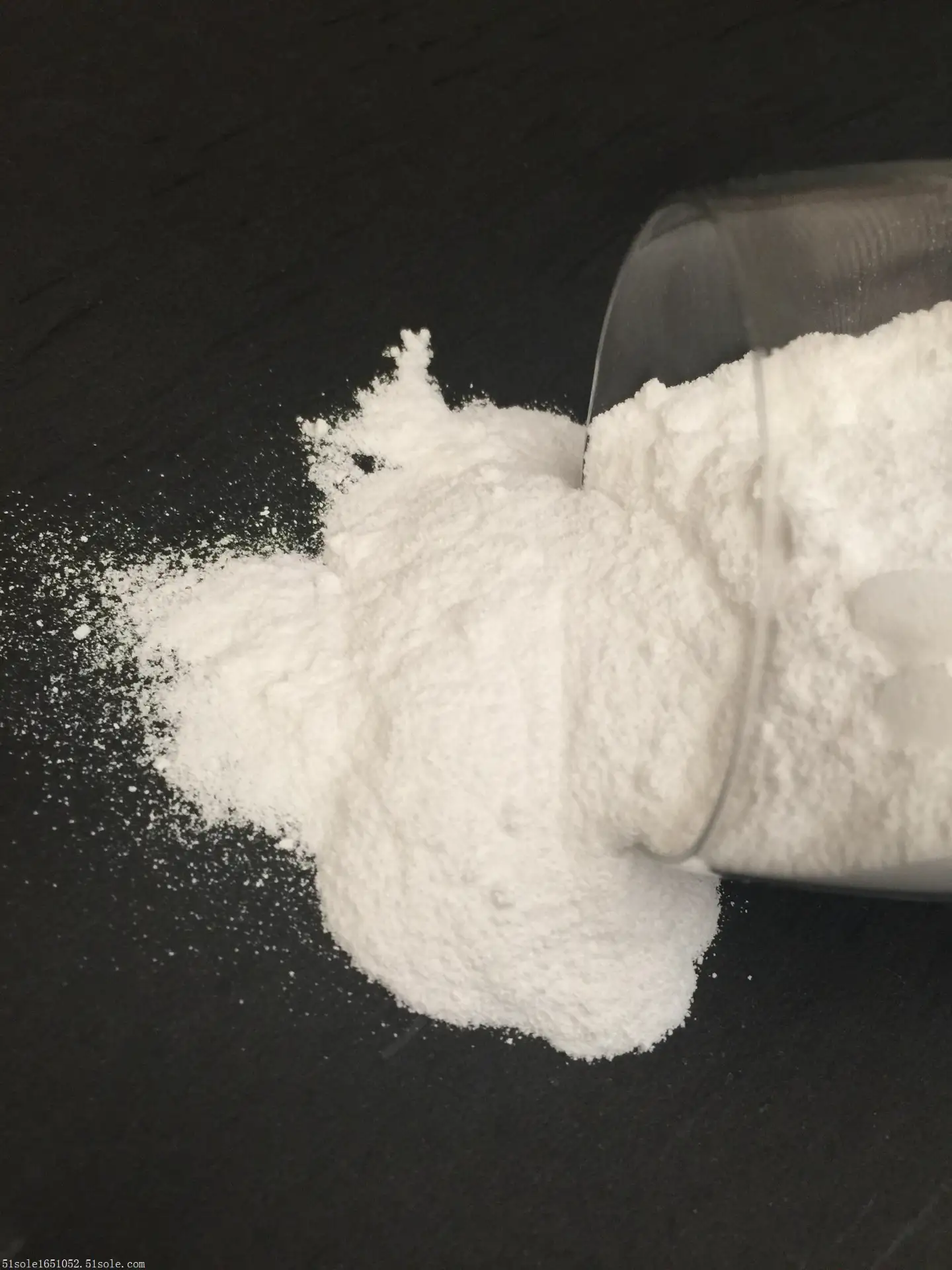 融雪剂跟昆明工业盐一样吗