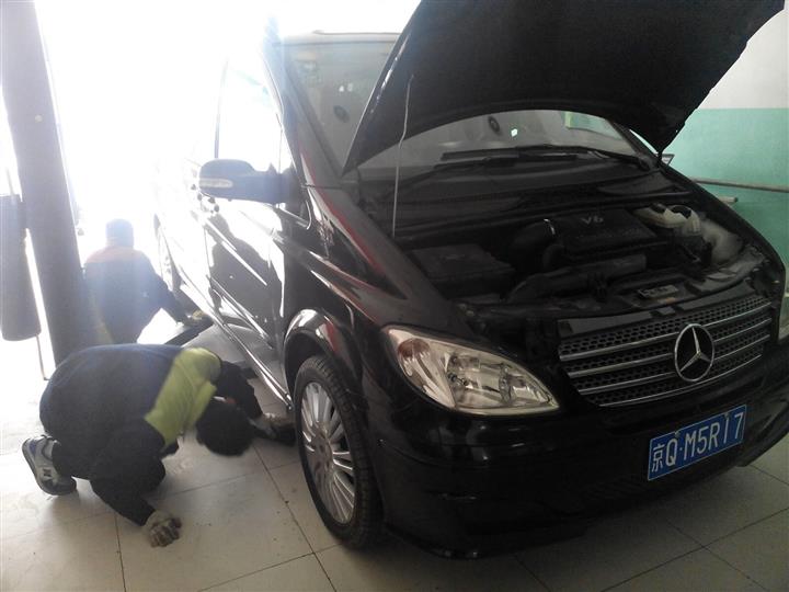 贵阳奔弛车维修店电话