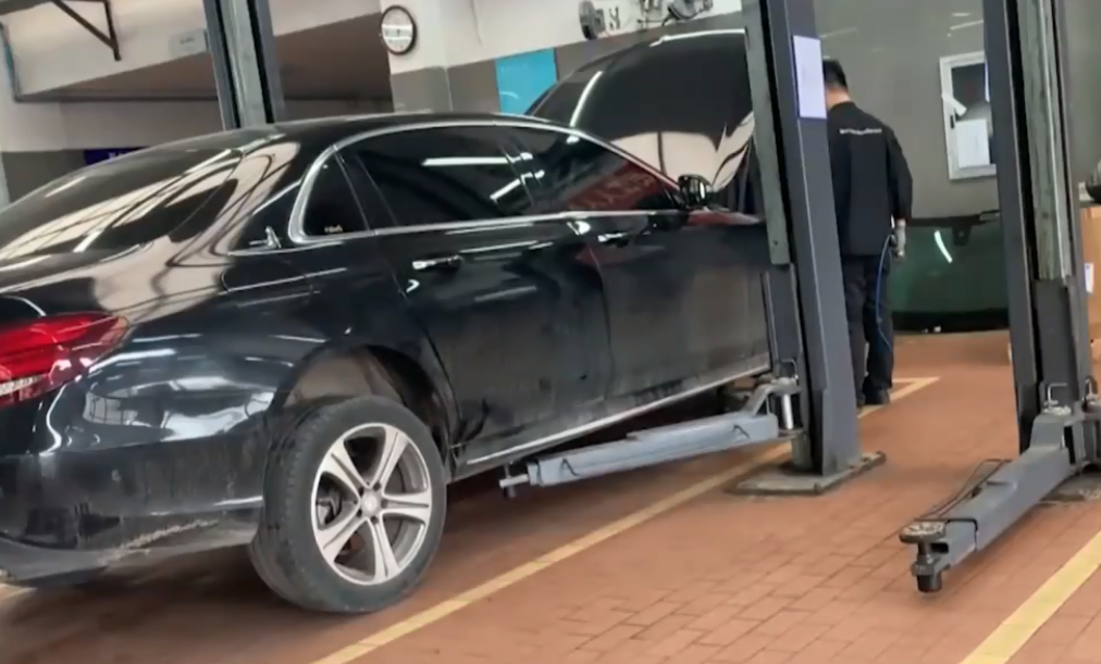 贵阳奔弛车维修店电话