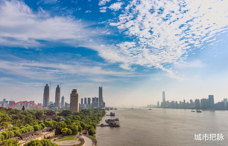 武汉贷款咨询中介服务电话