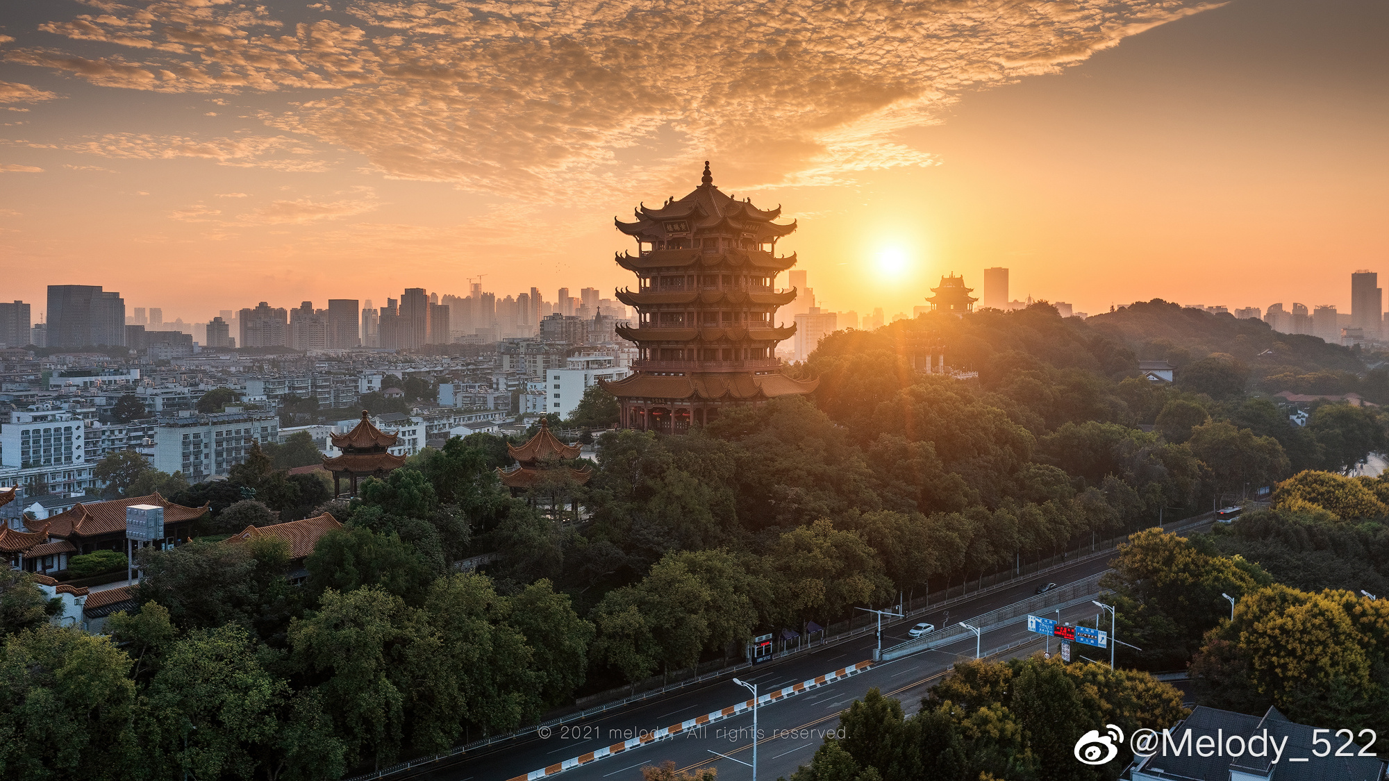 武汉贷款咨询中介服务电话