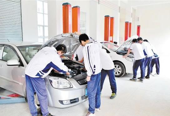 贵阳新能源汽车维修专业学校电话