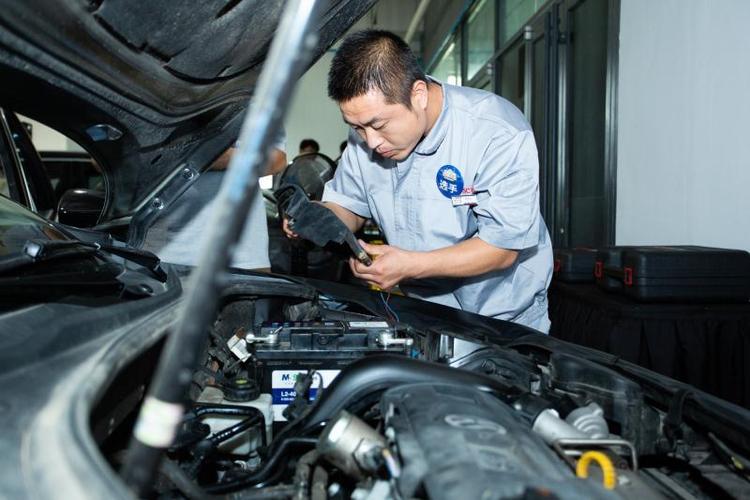 贵阳新能源汽车运用与维修学校