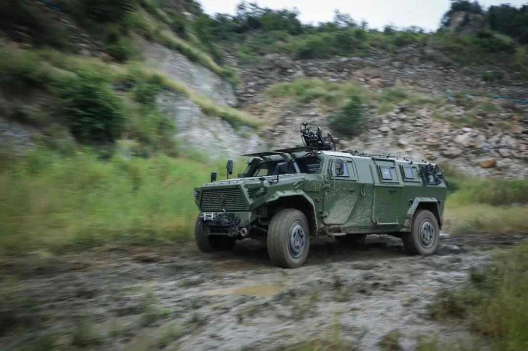 贵阳东风猛士越野车4S店电话