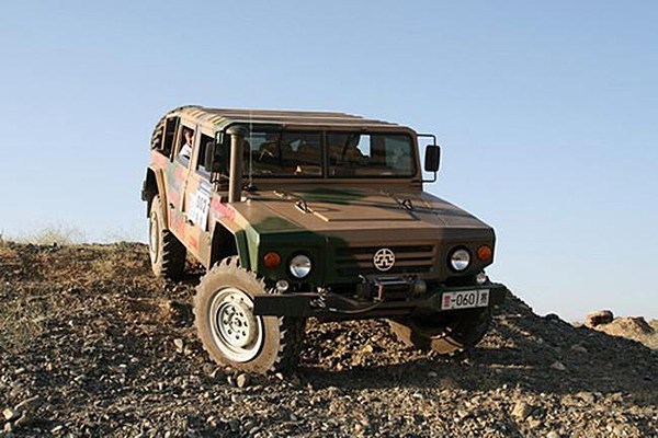 贵阳东风猛士越野车4S店电话