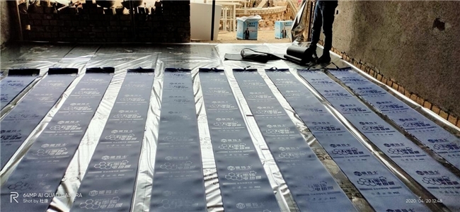 安全对比｜零风险守护！暖玛士石墨烯地暖，比水地暖更适合贵阳家庭