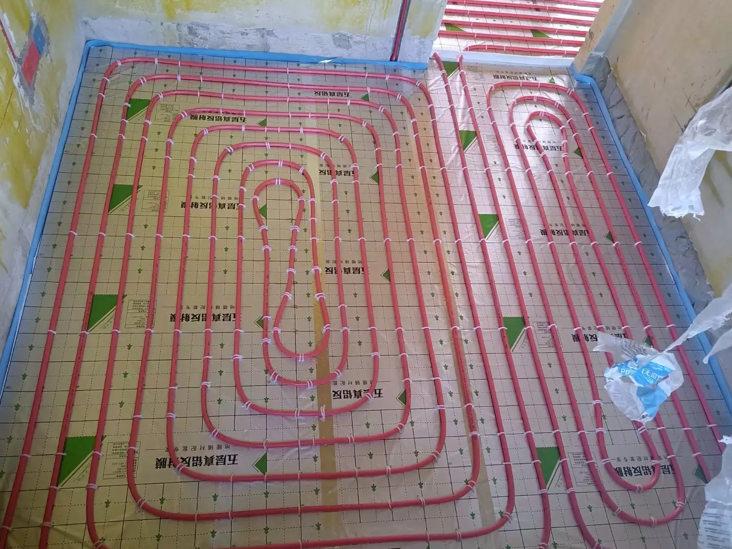 威宁空气能地暖怎么配